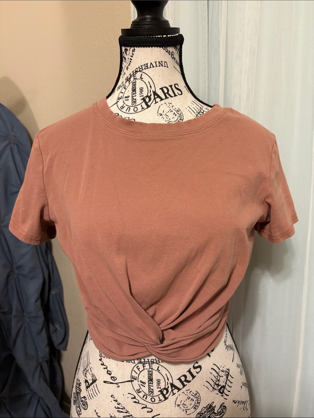Women’s Knot-Front Short Sleeve Top — Dusty Rose